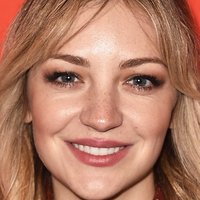 Abby Elliott Çıplak