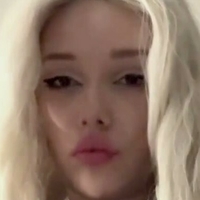 Adelaidestuever Çıplak