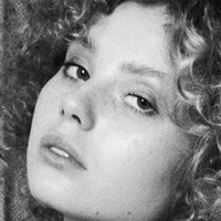 Alice Li Alicerenar Lismagi Çıplak