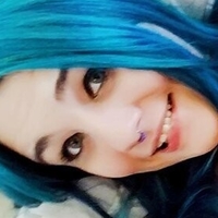 Alice Zombie Çıplak