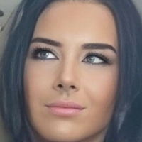 Aliysha Çıplak