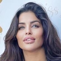 Amira Mounir Srarfi Çıplak