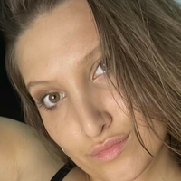 Anabelle Charm Çıplak