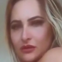 Anaqueirooz24 Çıplak