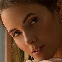 Anastasia Mayer Çıplak