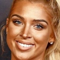 Aneta Sablik Çıplak