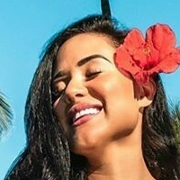 Angie Villa Çıplak