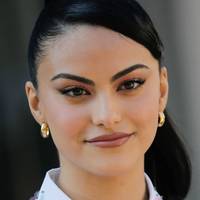 Camila Mendes Çıplak