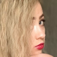 Cara Arabella Çıplak