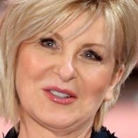 Carmen Nebel Çıplak