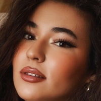 Carolina Rezende Çıplak