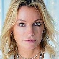 Caroline Neron Çıplak