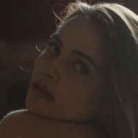 Charlotte Mckee Çıplak
