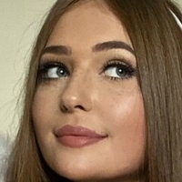 Charlottiie Çıplak