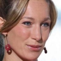 Christine Theiss Çıplak