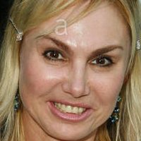 Christine Zierl Çıplak