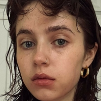 Clairo Çıplak