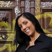 Cleo Van Eden Çıplak