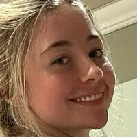 Courtney Kuhnel Fanfix Çıplak