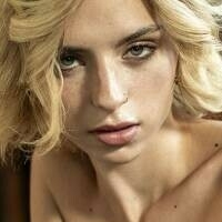 Deneb Delmas Çıplak