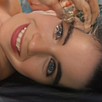 Des Jardins Çıplak