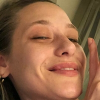 Dina Lewd Çıplak