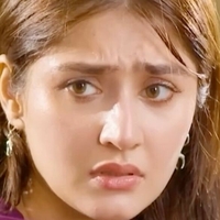 Dur E Fishan Çıplak