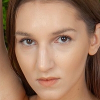 Elena Parkov Çıplak