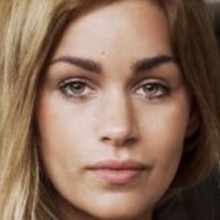 Elisa Bachir Bey Çıplak