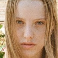 Eliza Goldsmith Çıplak