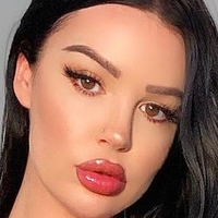 Elizabeth Georgina Çıplak