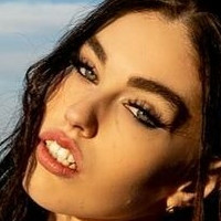 Elizabeth Rudy Çıplak