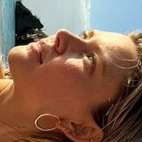 Elle Wagner Çıplak