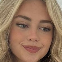 Ellie Rosinkranz Çıplak