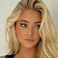 Emilie Kull Çıplak