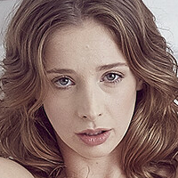 Emily M.G.A. Çıplak