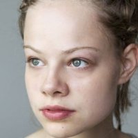 Emma Bading Çıplak