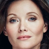 Essie Davis Çıplak