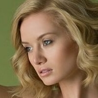 Gabriella Tóth Çıplak