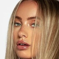 Guusje Van Geel Çıplak