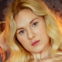 Hattie James Çıplak