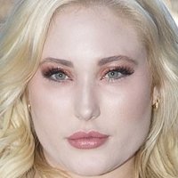 Hayley Hasselhoff Çıplak