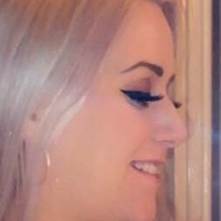 Hollie Çıplak