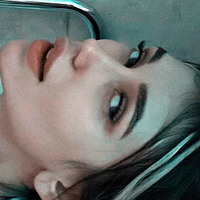 Holly Mur Çıplak