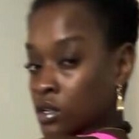 iaml0yal_trini Çıplak