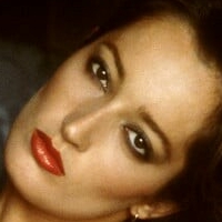 Isabella Ard Çıplak