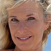 Jemma Çıplak