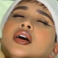 Juicy Lips Çıplak