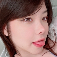 Júlia Nakamura Çıplak