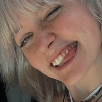 Juliafox038711 Çıplak